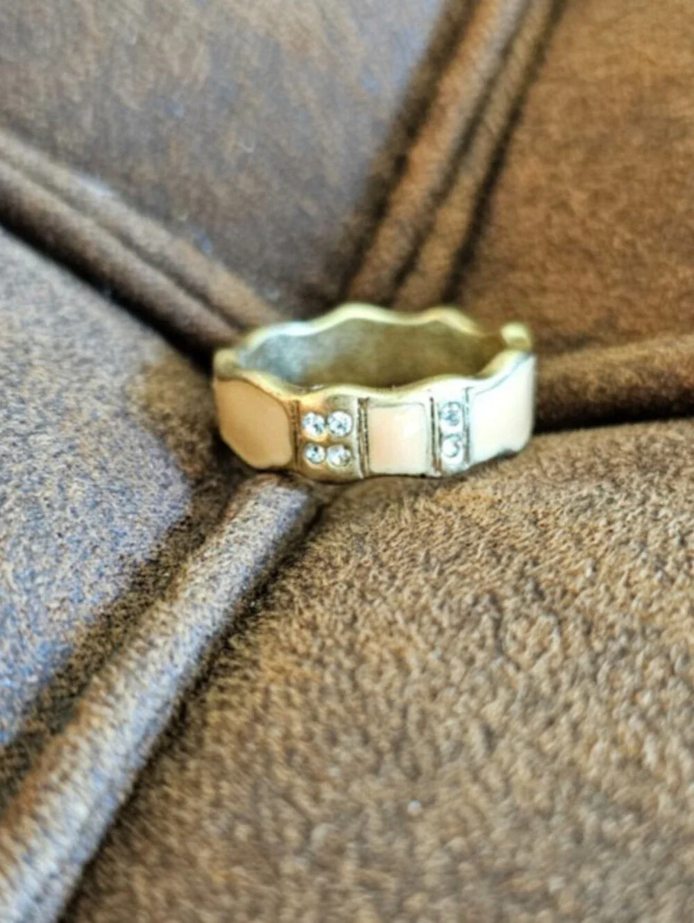 Vintage Lia Sophia Enamel & Rhinestone Ring Pastel orange Gold Tone Sz 6